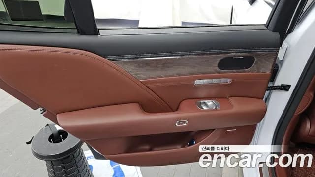 2023 Genesis G90 (RS4) Gasoline 3.5 Turbo AWD Sold VIN KMTFA41DDPU029761 – photo 34 2023 Genesis G90 (RS4) Gasoline 3.5 Turbo AWD Sold VIN KMTFA41DDPU029761 – photo 34