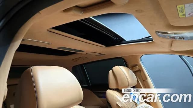 2023 Genesis G90 (RS4) Gasoline 3.5 Turbo AWD Sold VIN KMTFA41DDPU030144 – interior seats 2023 Genesis G90 (RS4) Gasoline 3.5 Turbo AWD Sold VIN KMTFA41DDPU030144 – interior seats