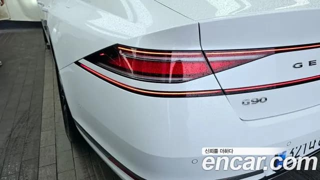 2023 Genesis G90 (RS4) Gasoline 3.5 Turbo AWD Sold VIN KMTFA41DDPU032403 – interior seats 2023 Genesis G90 (RS4) Gasoline 3.5 Turbo AWD Sold VIN KMTFA41DDPU032403 – interior seats