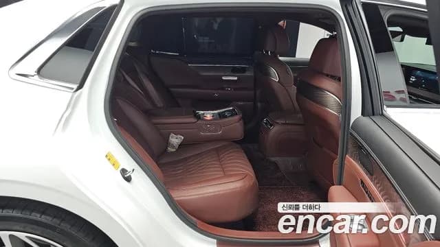 2023 Genesis G90 (RS4) Gasoline 3.5 Turbo AWD Sold VIN KMTFA41DDPU036742 – photo 34 2023 Genesis G90 (RS4) Gasoline 3.5 Turbo AWD Sold VIN KMTFA41DDPU036742 – photo 34