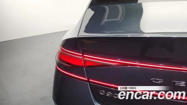 2024 Genesis G90 (RS4) Gasoline 3.5 Turbo AWD Sold VIN KMTFA41DDRU041028 – exterior detail 2024 Genesis G90 (RS4) Gasoline 3.5 Turbo AWD Sold VIN KMTFA41DDRU041028 – exterior detail
