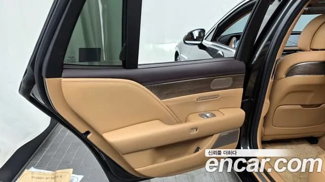 2025 Genesis G90 (RS4) Gasoline 3.5 Turbo AWD Sold VIN KMTFA41DDSU044790 – trunk area 2025 Genesis G90 (RS4) Gasoline 3.5 Turbo AWD Sold VIN KMTFA41DDSU044790 – trunk area