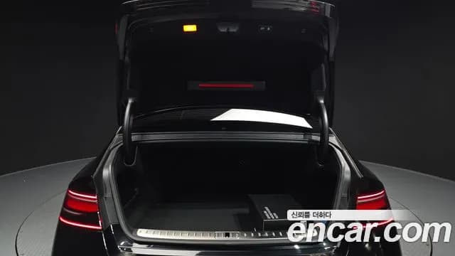 2025 Genesis G90 (RS4) Gasoline 3.5 Turbo AWD Sold VIN KMTFA41DDSU052294 – dashboard 2025 Genesis G90 (RS4) Gasoline 3.5 Turbo AWD Sold VIN KMTFA41DDSU052294 – dashboard