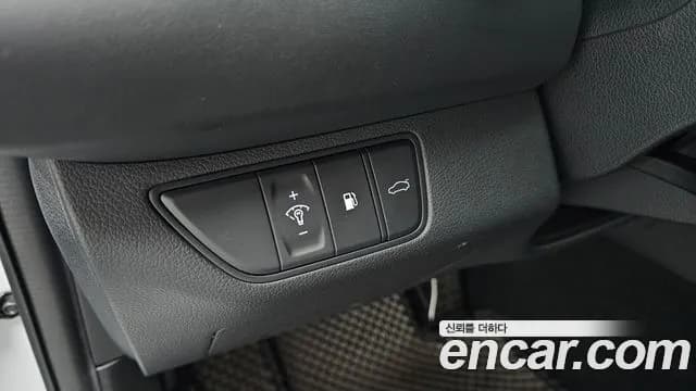 2021 Genesis The New G70 Gasoline 2.0T 2WD Sold VIN KMTG141ABMU090676 – photo 16 2021 Genesis The New G70 Gasoline 2.0T 2WD Sold VIN KMTG141ABMU090676 – photo 16