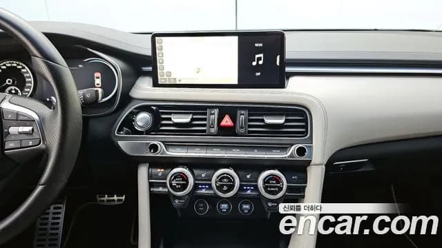 2022 Genesis The New G70 Gasoline 2.0T 2WD Sold VIN KMTG141ABNU101751 – rear exterior 2022 Genesis The New G70 Gasoline 2.0T 2WD Sold VIN KMTG141ABNU101751 – rear exterior