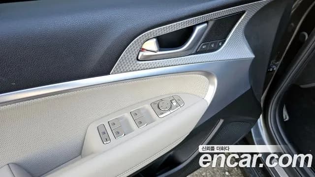 2022 Genesis The New G70 Gasoline 2.0T 2WD Sold VIN KMTG141ABNU101751 – dashboard 2022 Genesis The New G70 Gasoline 2.0T 2WD Sold VIN KMTG141ABNU101751 – dashboard