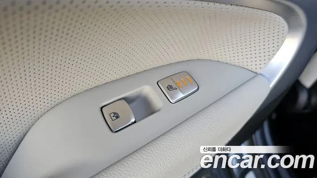 2022 Genesis The New G70 Gasoline 2.0T 2WD Sold VIN KMTG141ABNU101751 – photo 11 2022 Genesis The New G70 Gasoline 2.0T 2WD Sold VIN KMTG141ABNU101751 – photo 11