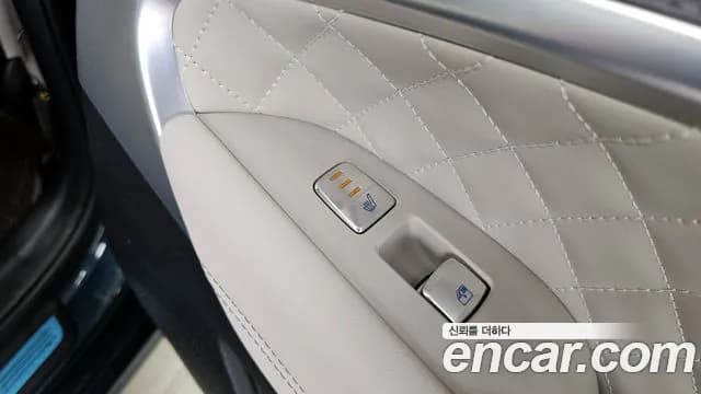 2023 Genesis The New G70 Gasoline 2.0T 2WD Sold VIN KMTG141ABPU120426 – rear exterior 2023 Genesis The New G70 Gasoline 2.0T 2WD Sold VIN KMTG141ABPU120426 – rear exterior