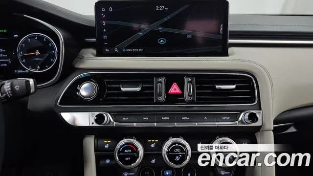 2023 Genesis The New G70 Gasoline 2.0T 2WD Sold VIN KMTG141ABPU120426 – photo 18 2023 Genesis The New G70 Gasoline 2.0T 2WD Sold VIN KMTG141ABPU120426 – photo 18