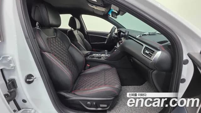 2024 Genesis The New G70 Gasoline 2.5T 4WD Sold VIN KMTG141CDRU129147 – trunk area 2024 Genesis The New G70 Gasoline 2.5T 4WD Sold VIN KMTG141CDRU129147 – trunk area