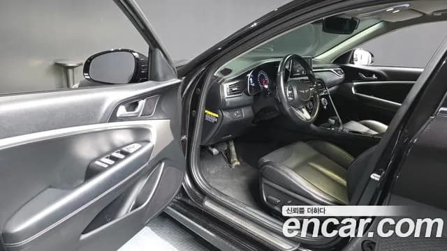 2018 Genesis G70 2.0T AWD Sold VIN KMTG241ADJU002331 – photo 16 2018 Genesis G70 2.0T AWD Sold VIN KMTG241ADJU002331 – photo 16