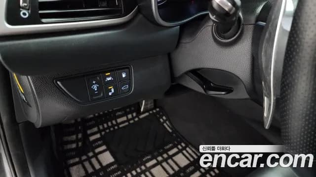 2018 Genesis G70 2.0T AWD Sold VIN KMTG241ADJU025227 – photo 17 2018 Genesis G70 2.0T AWD Sold VIN KMTG241ADJU025227 – photo 17