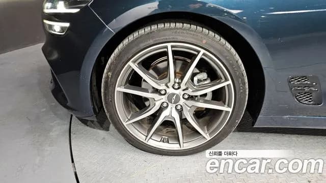2023 Genesis The New G70 Shooting Brake Gasoline 2.0T 2WD Sold VIN KMTG2G1ABPU109857 – photo 16 2023 Genesis The New G70 Shooting Brake Gasoline 2.0T 2WD Sold VIN KMTG2G1ABPU109857 – photo 16