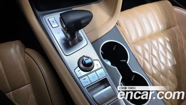 2023 Genesis The New G70 Shooting Brake Gasoline 2.0T 2WD Sold VIN KMTG2G1ABPU109870 – photo 12 2023 Genesis The New G70 Shooting Brake Gasoline 2.0T 2WD Sold VIN KMTG2G1ABPU109870 – photo 12