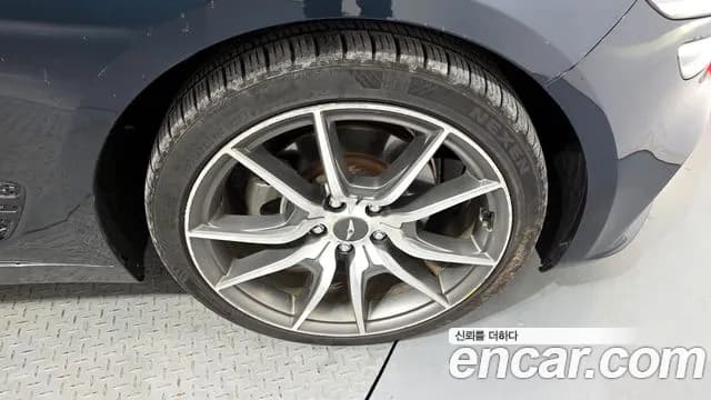 2023 Genesis The New G70 Shooting Brake Gasoline 2.0T 2WD Sold VIN KMTG2G1ABPU109886 – photo 20 2023 Genesis The New G70 Shooting Brake Gasoline 2.0T 2WD Sold VIN KMTG2G1ABPU109886 – photo 20