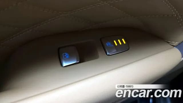2025 Genesis The New G70 Shooting Brake Gasoline 2.5T 4WD Sold VIN KMTG2G1CDSU156326 – trunk area 2025 Genesis The New G70 Shooting Brake Gasoline 2.5T 4WD Sold VIN KMTG2G1CDSU156326 – trunk area