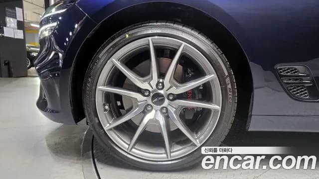 2025 Genesis The New G70 Shooting Brake Gasoline 2.5T 4WD Sold VIN KMTG2G1CDSU156326 – photo 16 2025 Genesis The New G70 Shooting Brake Gasoline 2.5T 4WD Sold VIN KMTG2G1CDSU156326 – photo 16