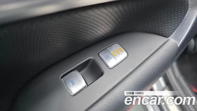2018 Genesis G70 2.0T Sold VIN KMTG341ABJU004497 – photo 12 2018 Genesis G70 2.0T Sold VIN KMTG341ABJU004497 – photo 12