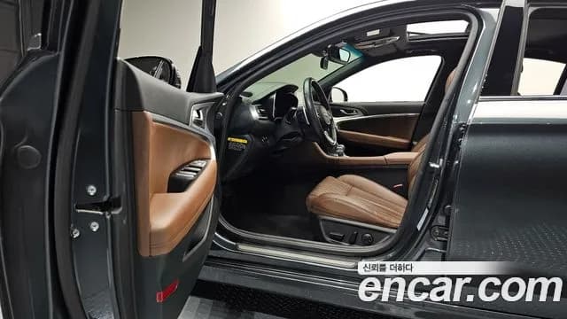 2018 Genesis G70 2.0T Sold VIN KMTG341ABJU006063 – trunk area 2018 Genesis G70 2.0T Sold VIN KMTG341ABJU006063 – trunk area