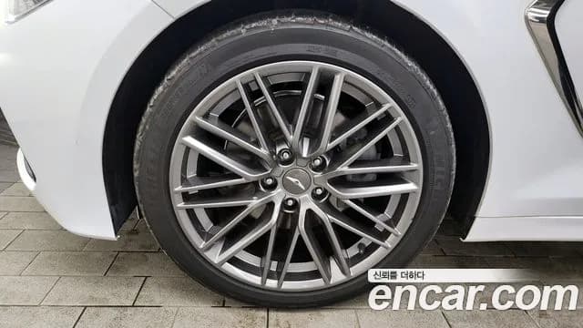 2018 Genesis G70 2.0T Sold VIN KMTG341ABJU008480 – photo 11 2018 Genesis G70 2.0T Sold VIN KMTG341ABJU008480 – photo 11