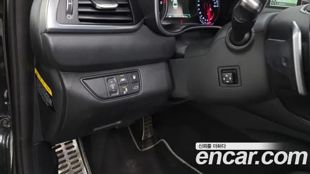 2018 Genesis G70 2.0T Sold VIN KMTG341ABJU013385 – photo 24 2018 Genesis G70 2.0T Sold VIN KMTG341ABJU013385 – photo 24