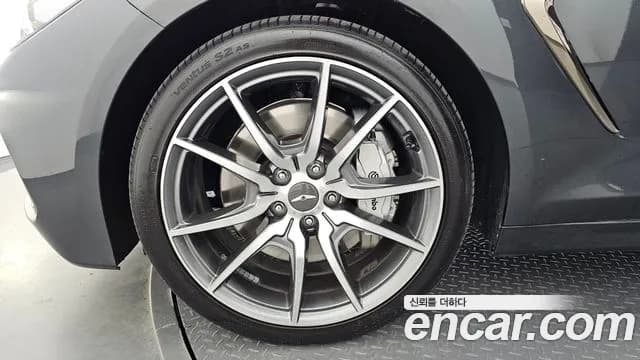 2018 Genesis G70 2.0T Sold VIN KMTG341ABJU018318 – photo 13 2018 Genesis G70 2.0T Sold VIN KMTG341ABJU018318 – photo 13