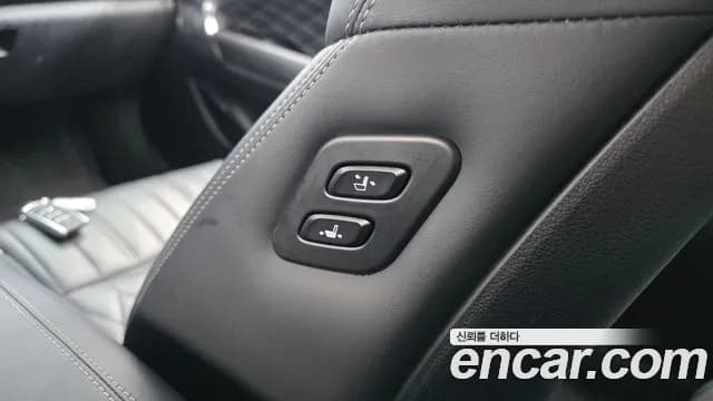 2019 Genesis G70 2.0T Sold VIN KMTG341ABKU040431 – photo 19 2019 Genesis G70 2.0T Sold VIN KMTG341ABKU040431 – photo 19