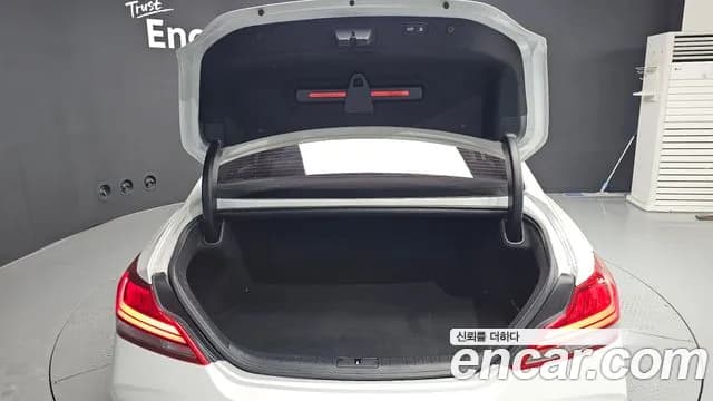 2019 Genesis G70 2.0T Sold VIN KMTG341ABKU049340 – photo 14 2019 Genesis G70 2.0T Sold VIN KMTG341ABKU049340 – photo 14