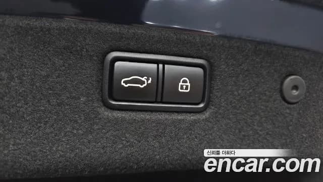 2020 Genesis G70 2.0T Sold VIN KMTG341ABLU062145 – exterior detail 2020 Genesis G70 2.0T Sold VIN KMTG341ABLU062145 – exterior detail