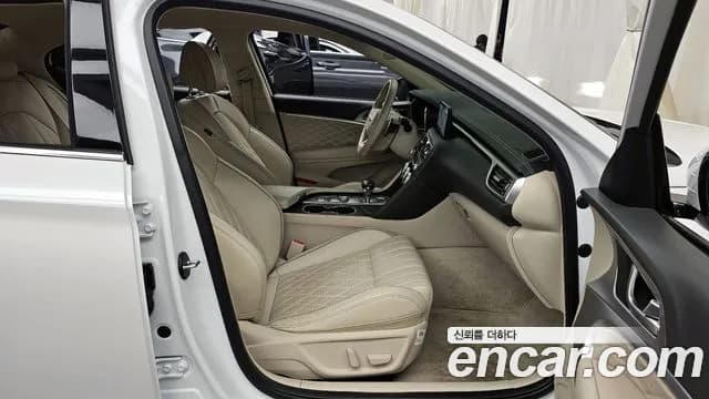 2021 Genesis The New G70 Gasoline 2.0T 2WD Sold VIN KMTG341ABMU077563 – photo 15 2021 Genesis The New G70 Gasoline 2.0T 2WD Sold VIN KMTG341ABMU077563 – photo 15