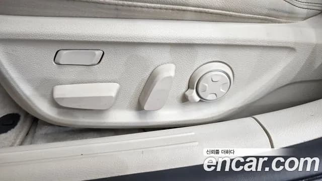 2021 Genesis The New G70 Gasoline 2.0T 2WD Sold VIN KMTG341ABMU078308 – rear exterior 2021 Genesis The New G70 Gasoline 2.0T 2WD Sold VIN KMTG341ABMU078308 – rear exterior