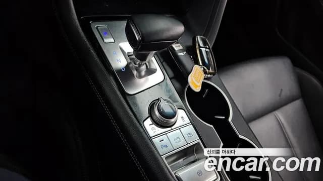 2021 Genesis The New G70 Gasoline 2.0T 2WD Sold VIN KMTG341ABMU079324 – engine bay 2021 Genesis The New G70 Gasoline 2.0T 2WD Sold VIN KMTG341ABMU079324 – engine bay