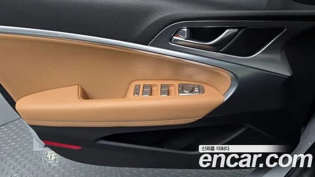 2021 Genesis The New G70 Gasoline 2.0T 2WD Sold VIN KMTG341ABMU091409 – photo 14 2021 Genesis The New G70 Gasoline 2.0T 2WD Sold VIN KMTG341ABMU091409 – photo 14