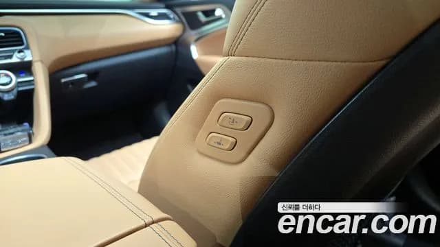 2021 Genesis The New G70 Gasoline 2.0T 2WD Sold VIN KMTG341ABMU091409 – photo 23 2021 Genesis The New G70 Gasoline 2.0T 2WD Sold VIN KMTG341ABMU091409 – photo 23