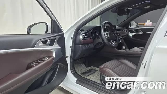 2022 Genesis The New G70 Gasoline 2.0T 2WD Sold VIN KMTG341ABNU094741 – photo 17 2022 Genesis The New G70 Gasoline 2.0T 2WD Sold VIN KMTG341ABNU094741 – photo 17
