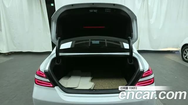 2022 Genesis The New G70 Gasoline 2.0T 2WD Sold VIN KMTG341ABNU094922 – photo 20 2022 Genesis The New G70 Gasoline 2.0T 2WD Sold VIN KMTG341ABNU094922 – photo 20