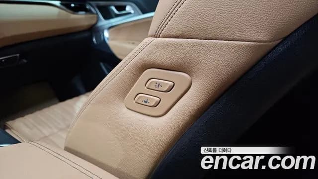 2022 Genesis The New G70 Gasoline 2.0T 2WD Sold VIN KMTG341ABNU097873 – photo 13 2022 Genesis The New G70 Gasoline 2.0T 2WD Sold VIN KMTG341ABNU097873 – photo 13
