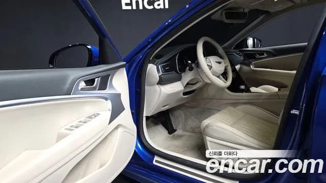 2022 Genesis The New G70 Gasoline 2.0T 2WD Sold VIN KMTG341ABNU099189 – front exterior 2022 Genesis The New G70 Gasoline 2.0T 2WD Sold VIN KMTG341ABNU099189 – front exterior