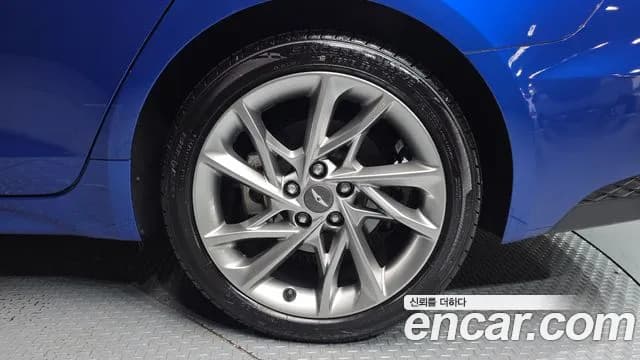 2022 Genesis The New G70 Gasoline 2.0T 2WD Sold VIN KMTG341ABNU099189 – photo 15 2022 Genesis The New G70 Gasoline 2.0T 2WD Sold VIN KMTG341ABNU099189 – photo 15