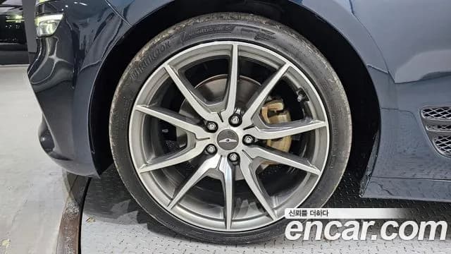 2022 Genesis The New G70 Gasoline 2.0T 2WD Sold VIN KMTG341ABNU101231 – photo 13 2022 Genesis The New G70 Gasoline 2.0T 2WD Sold VIN KMTG341ABNU101231 – photo 13