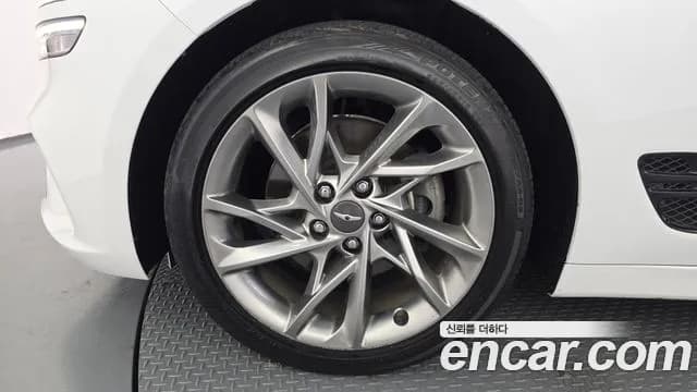 2022 Genesis The New G70 Gasoline 2.0T 2WD Sold VIN KMTG341ABNU105491 – photo 32 2022 Genesis The New G70 Gasoline 2.0T 2WD Sold VIN KMTG341ABNU105491 – photo 32