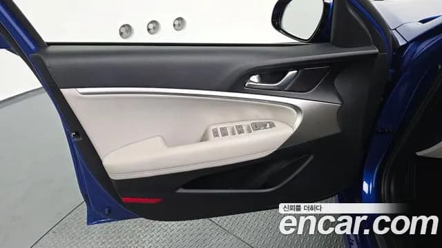 2023 Genesis The New G70 Gasoline 2.0T 2WD Sold VIN KMTG341ABPU109191 – photo 27 2023 Genesis The New G70 Gasoline 2.0T 2WD Sold VIN KMTG341ABPU109191 – photo 27