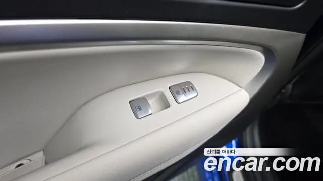 2023 Genesis The New G70 Gasoline 2.0T 2WD Sold VIN KMTG341ABPU109191 – photo 33 2023 Genesis The New G70 Gasoline 2.0T 2WD Sold VIN KMTG341ABPU109191 – photo 33