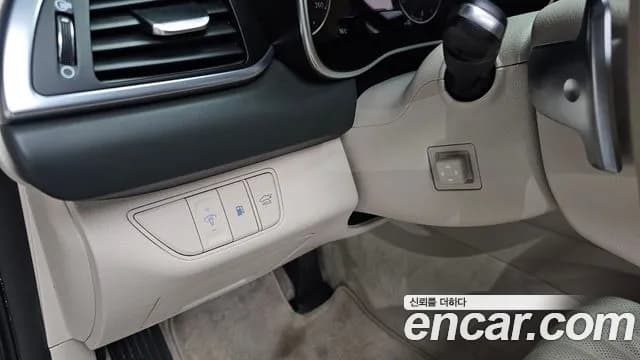 2023 Genesis The New G70 Gasoline 2.0T 2WD Sold VIN KMTG341ABPU112076 – trunk area 2023 Genesis The New G70 Gasoline 2.0T 2WD Sold VIN KMTG341ABPU112076 – trunk area
