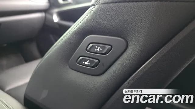 2023 Genesis The New G70 Gasoline 2.0T 2WD Sold VIN KMTG341ABPU114811 – photo 26 2023 Genesis The New G70 Gasoline 2.0T 2WD Sold VIN KMTG341ABPU114811 – photo 26