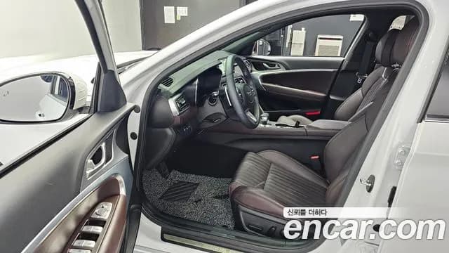 2023 Genesis The New G70 Gasoline 2.0T 2WD Sold VIN KMTG341ABPU128119 – photo 11 2023 Genesis The New G70 Gasoline 2.0T 2WD Sold VIN KMTG341ABPU128119 – photo 11