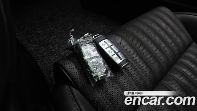 2023 Genesis The New G70 Gasoline 2.0T 2WD Sold VIN KMTG341ABPU128119 – photo 18 2023 Genesis The New G70 Gasoline 2.0T 2WD Sold VIN KMTG341ABPU128119 – photo 18