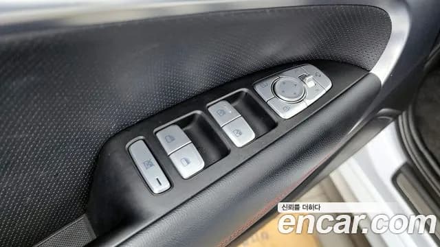 2018 Genesis G70 2.0T AWD Sold VIN KMTG341ADJU001596 – photo 32 2018 Genesis G70 2.0T AWD Sold VIN KMTG341ADJU001596 – photo 32