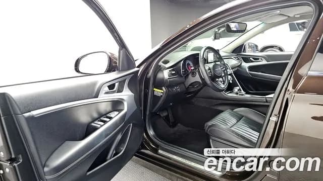 2018 Genesis G70 2.0T AWD Sold VIN KMTG341ADJU003772 – exterior detail 2018 Genesis G70 2.0T AWD Sold VIN KMTG341ADJU003772 – exterior detail
