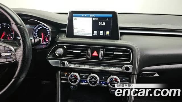 2018 Genesis G70 2.0T AWD Sold VIN KMTG341ADJU003772 – photo 14 2018 Genesis G70 2.0T AWD Sold VIN KMTG341ADJU003772 – photo 14